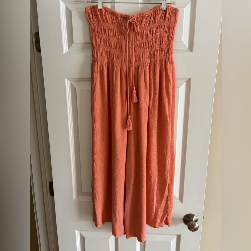 🟢O’NEILL. Coral beach strapless coveralls. Wide leg. Size XL
